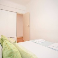 Liiiving in Porto Light Spacious Apartment