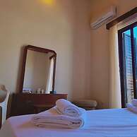 52 MEN - Sea Gem Apartment