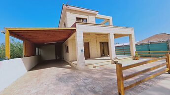 25 AN - Pernera House