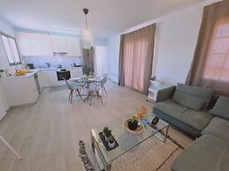 26 CLR - Stay Bellevue Apartment