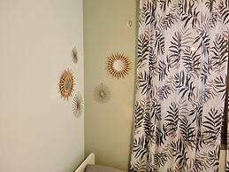 26 CLR - Stay Bellevue Apartment