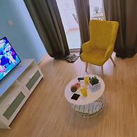 06 LIM - Eden Beach Studio
