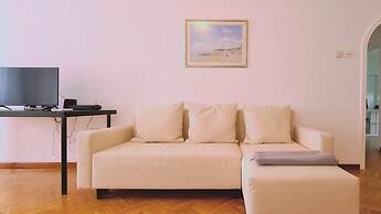 11 EGM - Virtuoso Apartment