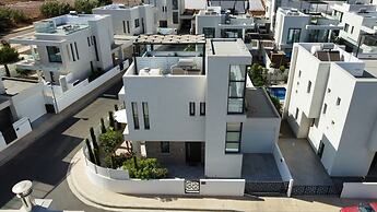66 PER - Stay Villa Palm