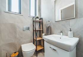 66 PER - Stay Villa Palm