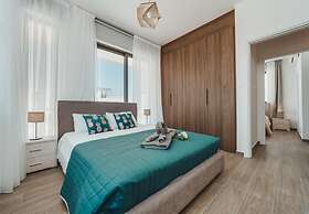 66 PER - Stay Villa Palm