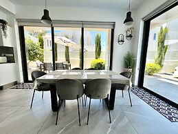 66 PER - Stay Villa Palm