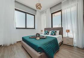 66 PER - Stay Villa Palm