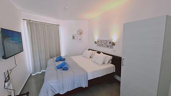 100 AN - Napa Living 16