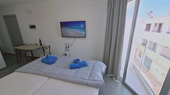 100 AN - Napa Living 16