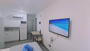 100 AN - Napa Living 16