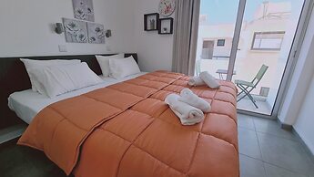 100 AN - Napa Living 19