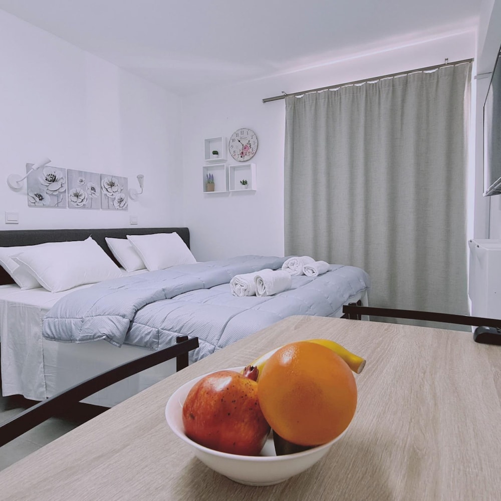 100 AN - Napa Living 41