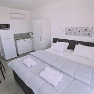 100 AN - Napa Living 41