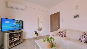 83 Lim3 - Stay Sunlit Apartment
