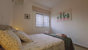 83 Lim3 - Stay Sunlit Apartment
