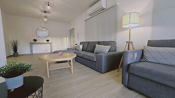 01 LIM - Stay Sky Apartment