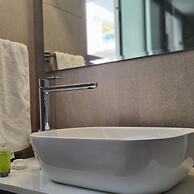 97 LIM - Stay Vital Elegance Apartment