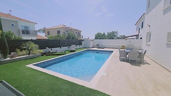 131 VOR - Stay M L Villa