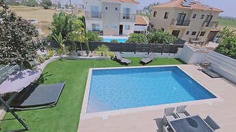 131 VOR - Stay M L Villa