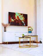 Lux Suites Morningside Park Apartments