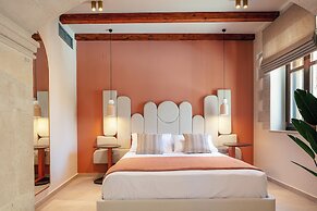 La Montre Luxury Boutique Suites