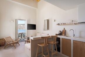 Yerma Suites Limeni