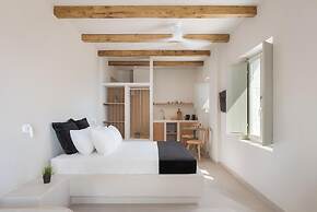 Yerma Suites Limeni