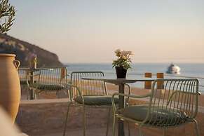 Yerma Suites Limeni