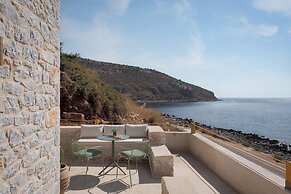 Yerma Suites Limeni