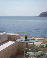 Yerma Suites Limeni