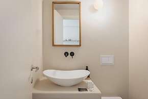Yerma Suites Limeni