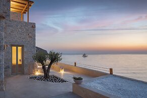 Yerma Suites Limeni
