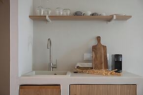 Yerma Suites Limeni