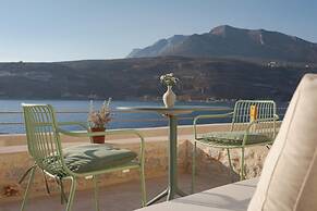 Yerma Suites Limeni