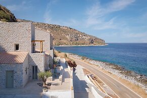 Yerma Suites Limeni
