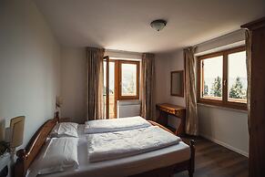 PLOSE Parkhotel & Residence
