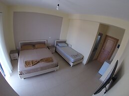 RIVIERA ROOMS