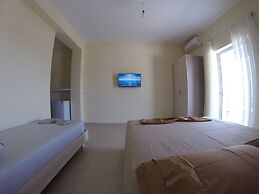 RIVIERA ROOMS