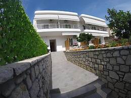 RIVIERA ROOMS