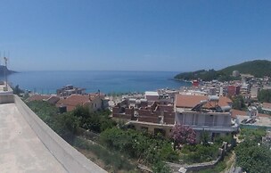RIVIERA ROOMS