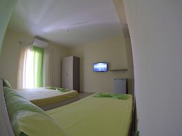 RIVIERA ROOMS