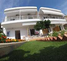 RIVIERA ROOMS