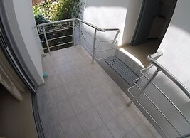 RIVIERA ROOMS