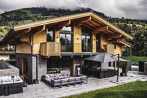 Chalet Amadeus - Designer Luxury Chalet for 14