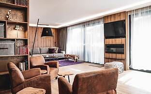 Chalet Amadeus - Designer Luxury Chalet for 14