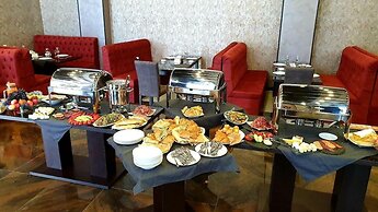 V hotel & tours