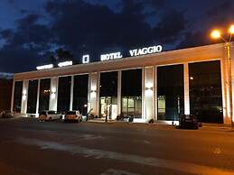 V hotel & tours