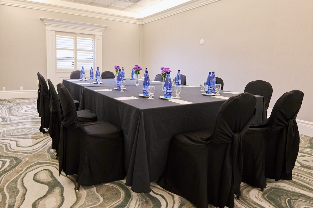 Staybridge Suites St Catharines Conf Ctr by IHG