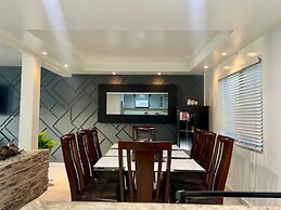 CASA LIBERTAD 854